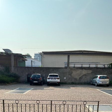 Bergamo Easy Airport Sleep&Fly Parking Leilighet Eksteriør bilde