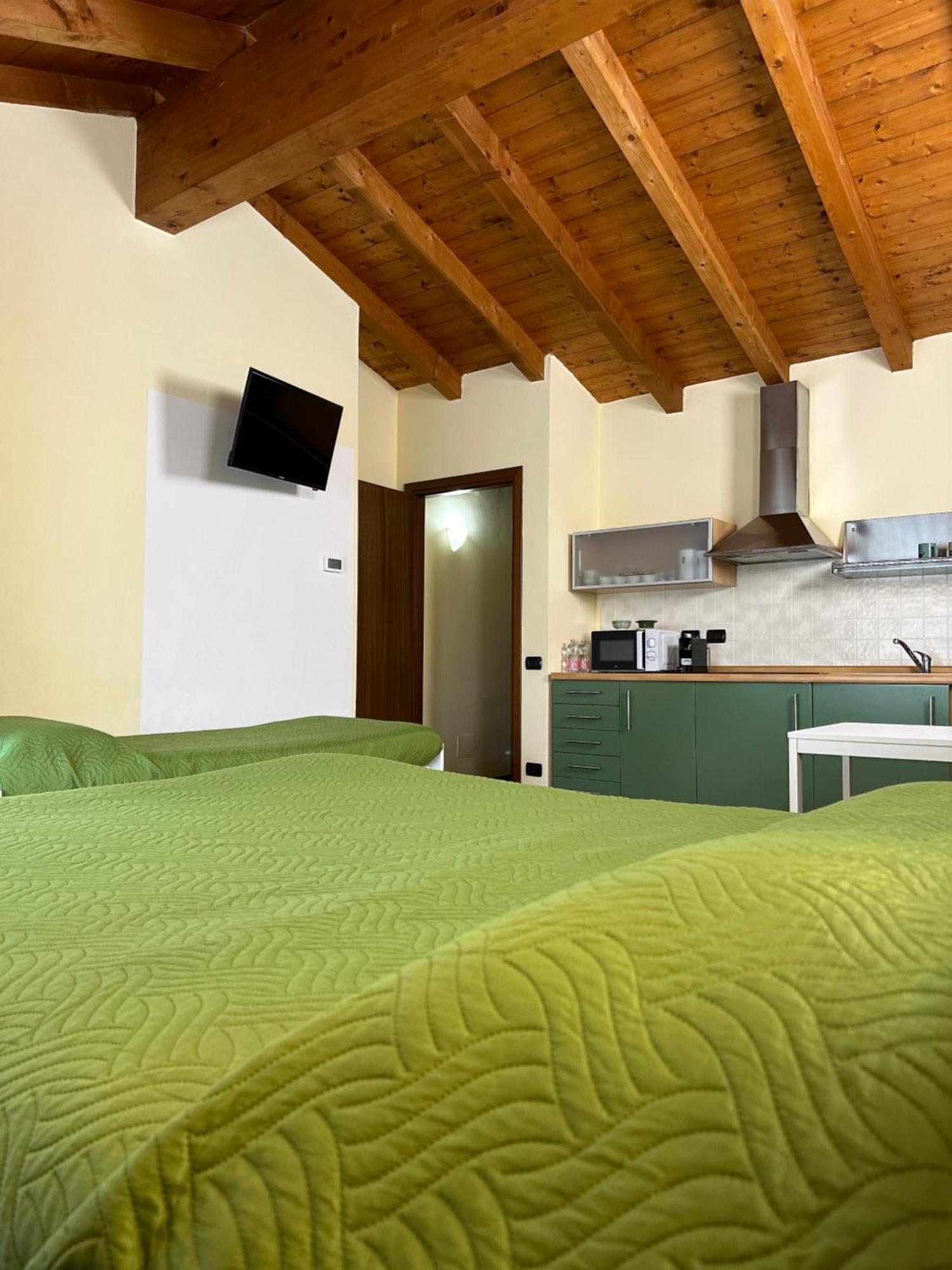 Bergamo Easy Airport Sleep&Fly Parking Leilighet Eksteriør bilde